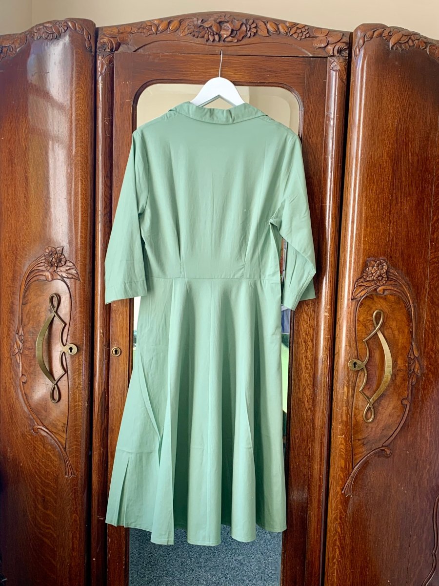 SAMPLE Fitzroy Dress pale green cotton 12