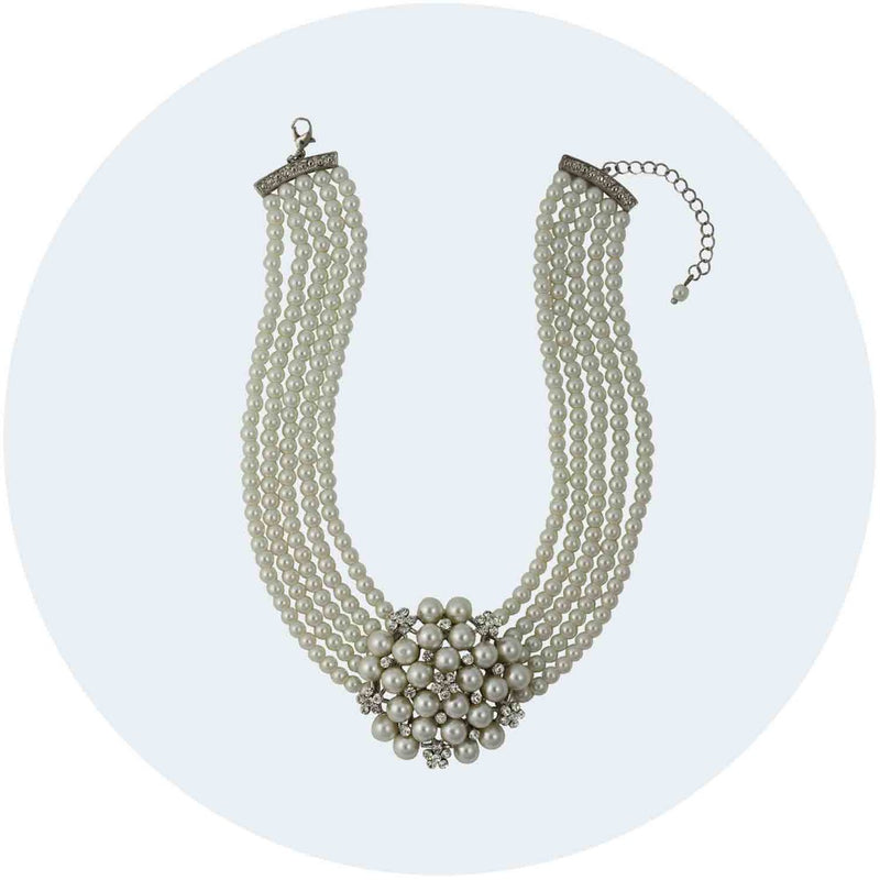 Audrey Hepburn Breakfast at Tiffany's inspired pearl necklace