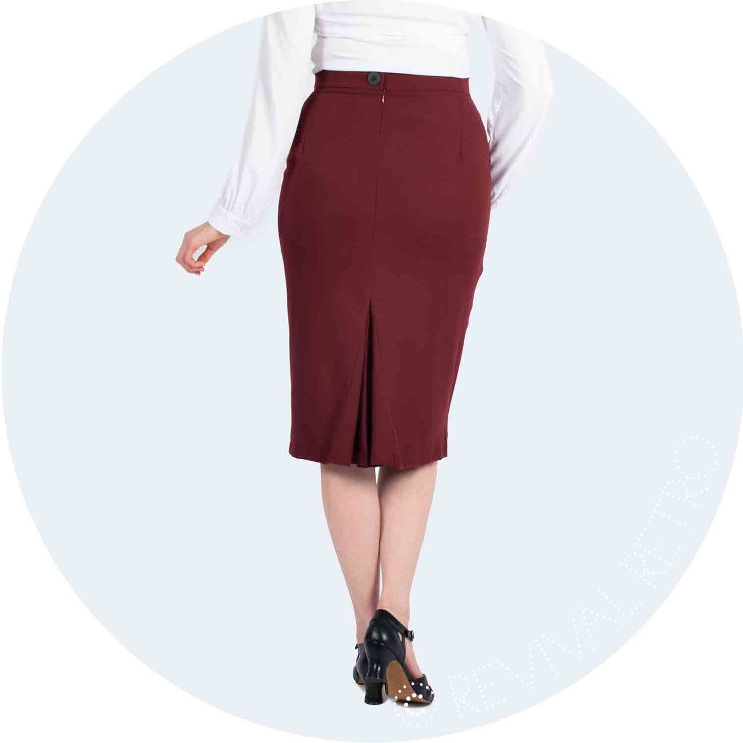curvy pencil skirt in burgundy crepe
